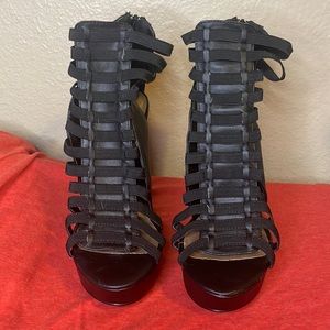 Liliana size 8 gladiator heels